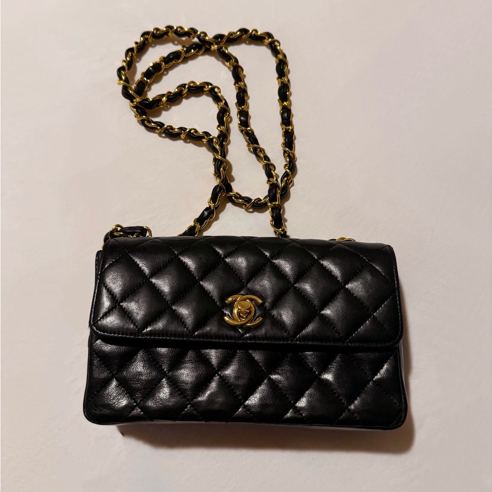 Vintage Chanel Classic Flap Mini Lambskin Leather